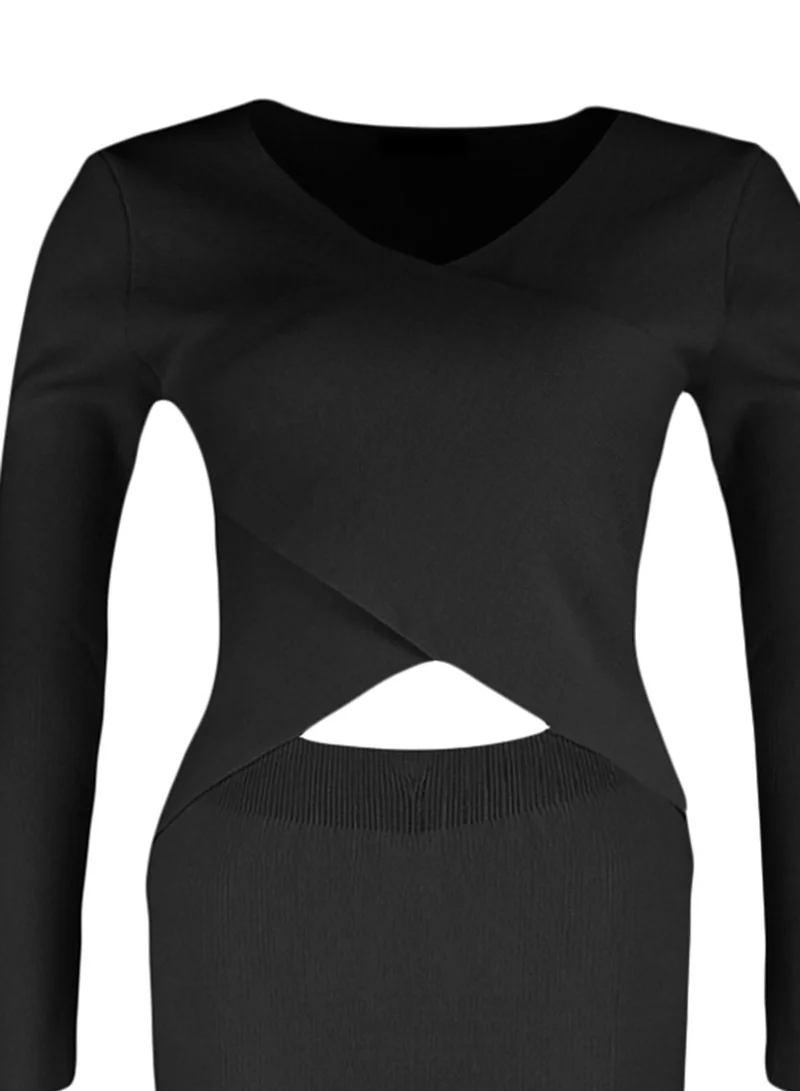 ترينديول كيرف Surplice Neck Knitted Top & Pants Set