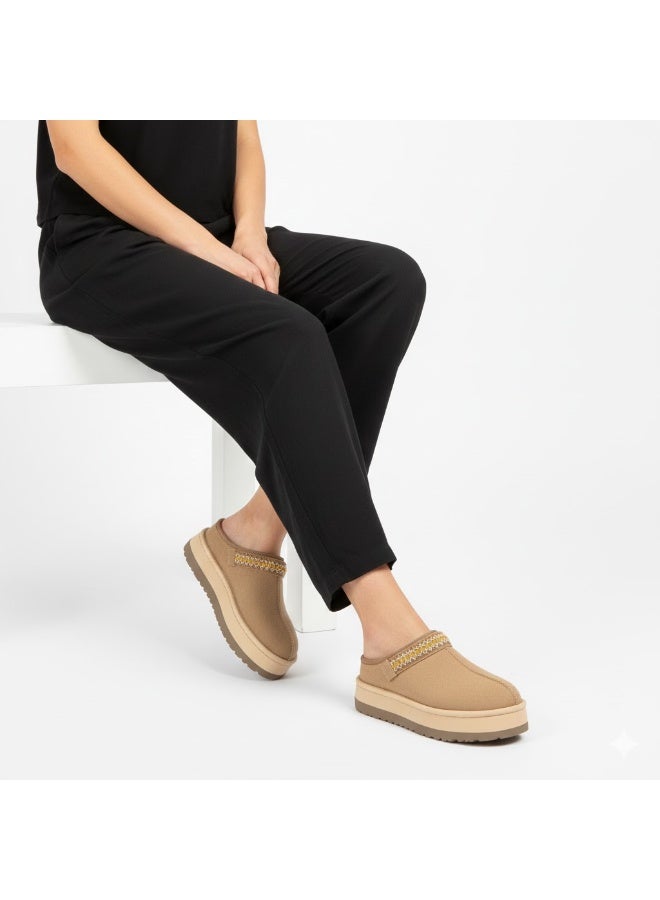 Comfortable and stylish women's winter slippers - available in various sizes and colors - Image 2