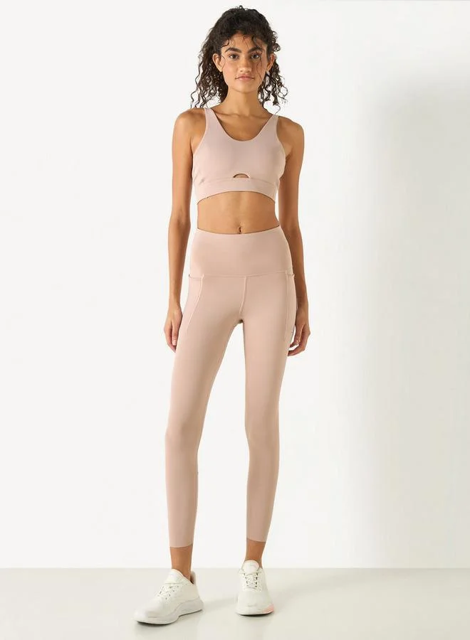 كابا صدرية بحمالات قابلة للتعديل وتفاصيل شعار من كابا