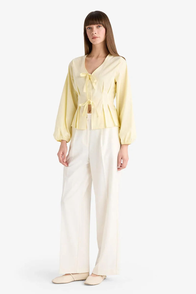 ديفاكتو Fitted V-Neck Poplin Long Sleeve Blouse