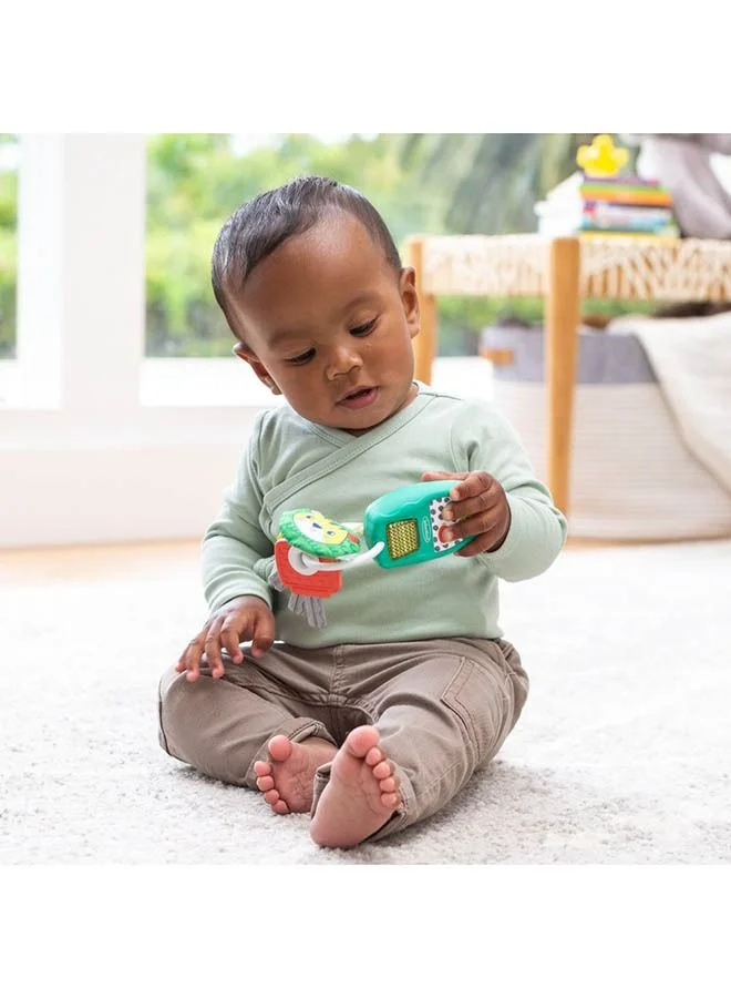 infantino Lights And Music Busy Key Set/Activity Toy For Baby From 3 Months And Above - Multicolour