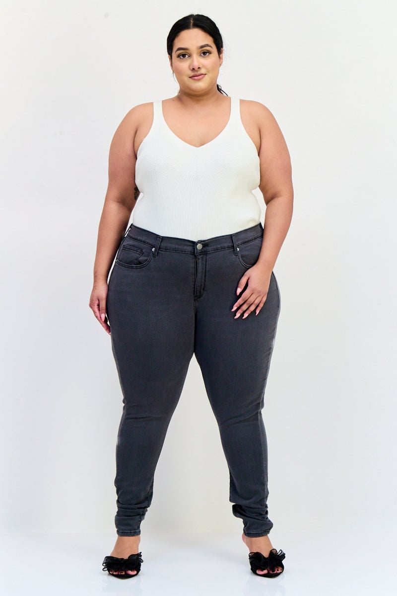 Levi's Women Curvy Solid Stretchable  Super Skinny Jeans, Grey  - Image 3
