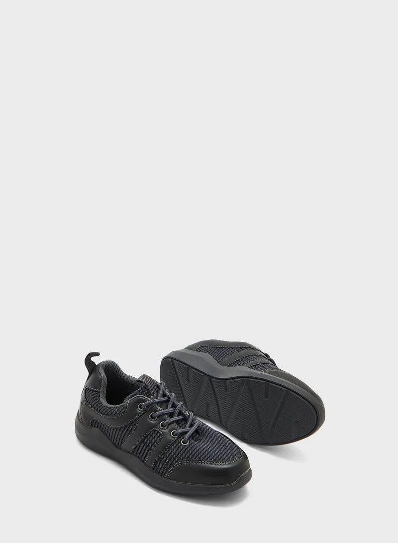 Pinata Kids Lace Up Sport Shoes