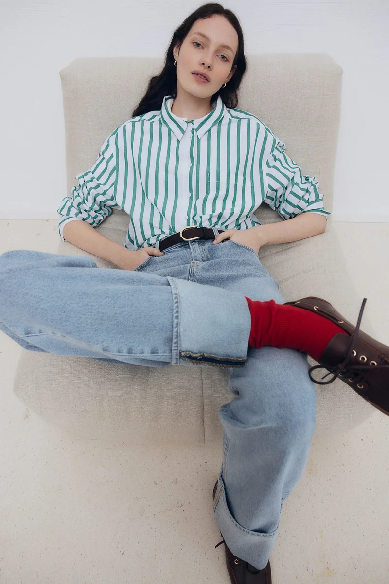 اتش اند ام جينز مستقيم الساق بحافة مطوية