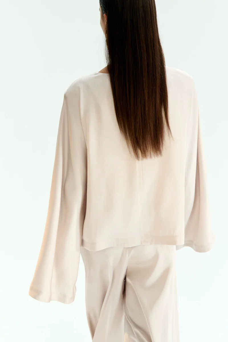 H&M Shoulder-pad blouse
