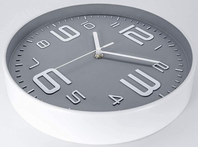 TEKCOOL ساعة حائط 12" كواتز صامتة زخرفية أحدث ساعة حائط غير مزعجة ساعة كلاسيكية تعمل بالبطارية دائرية سهلة القراءة للغرفة/المنزل/المطبخ/غرفة النوم/المكتب/المدرسة - تناظرية، بلاستيك رمادي - Image 4