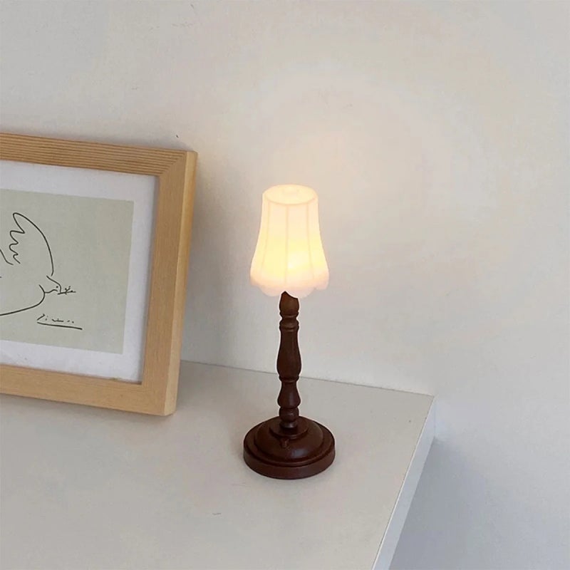 LED Lamp 6 x 6 x 18.5 cm Compact Battery-Operated Bedside Lamp - Eye Protection Ambient Lighting for Bedroom Office Home Decor - Image 1