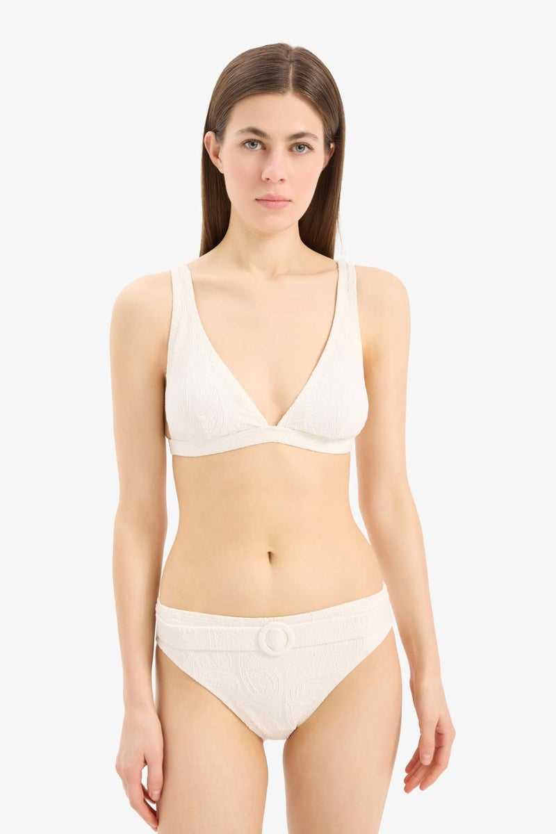 DeFacto Regular Fit brode Bikini Bottom - Image 4
