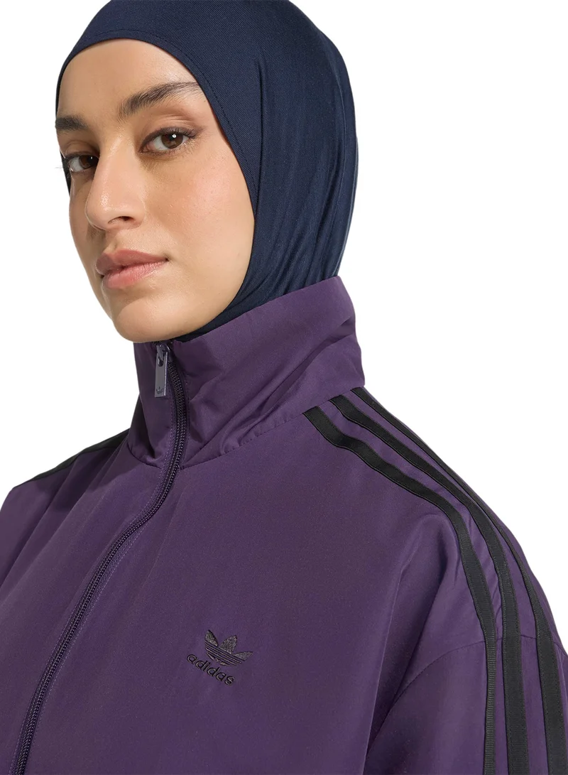 اديداس اوريجينالز جاكيت رياضي كبير الحجم بتصميم طائر النار المتدرج