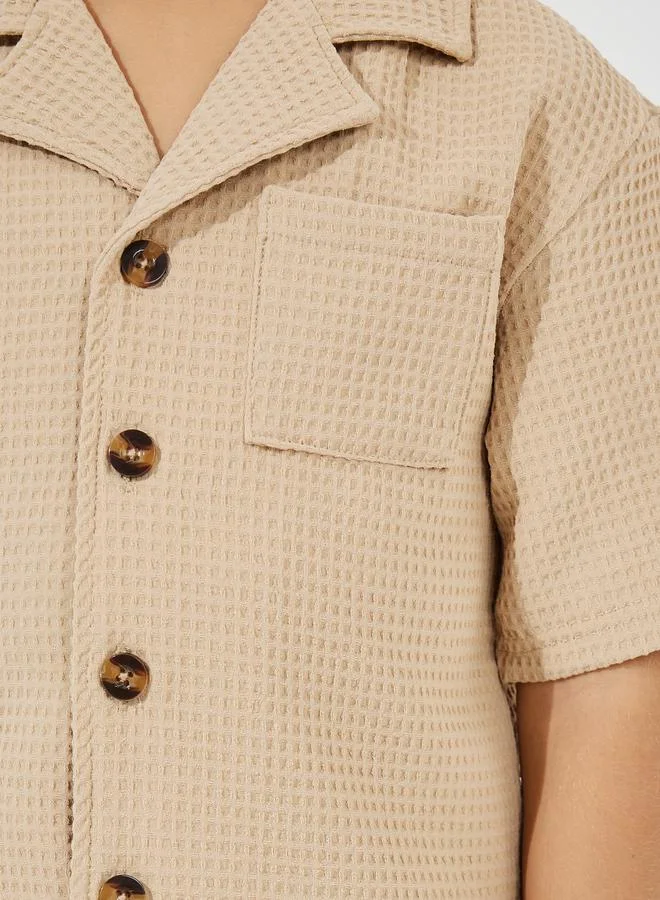 ستايلي Waffle Knit Badge Detail Shirt & Shorts Set