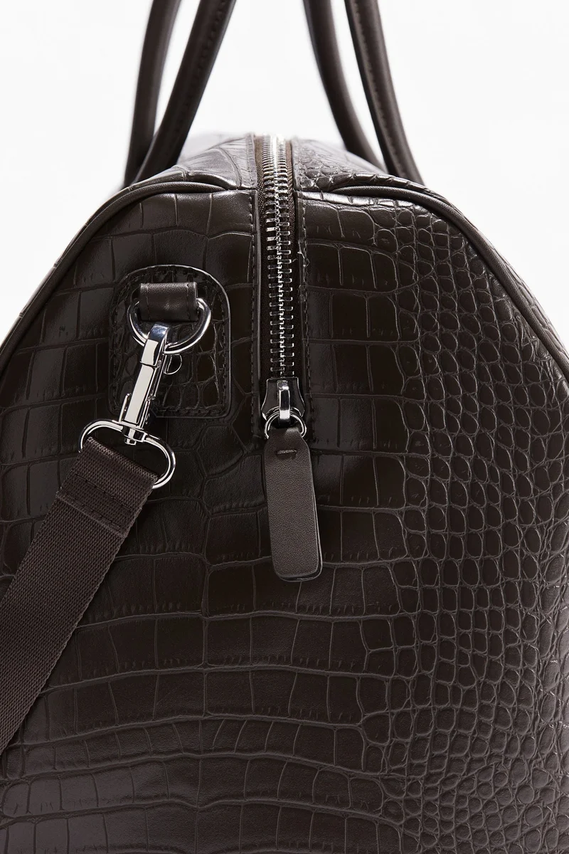 اتش اند ام حقيبة ويكند