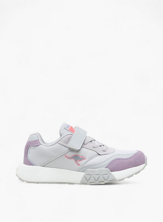 كانغاروس حذاء رياضي للبنات بشريط لاصق وتصميم ملون - Image 1