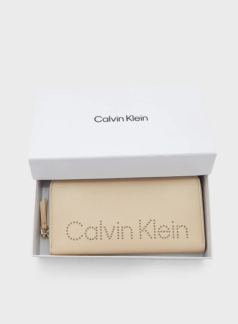 CALVIN KLEIN Long Zip-Around Wallet