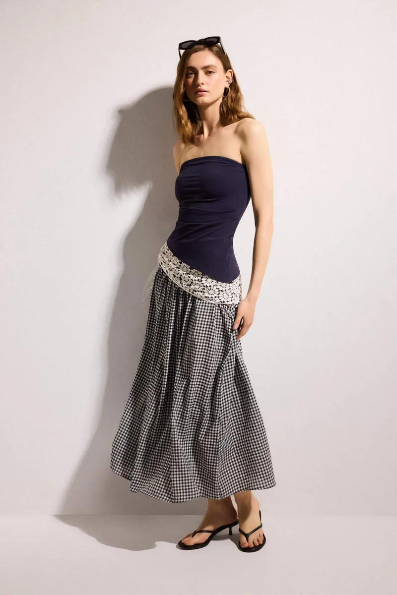 ديفاكتو A Cut Gingham Normal Waist Maxi Skirt