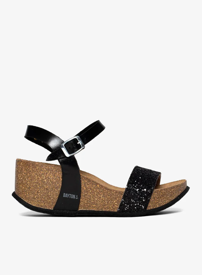 بيتون صندل نمط سيور بكعب ويدج وكعب متوسط