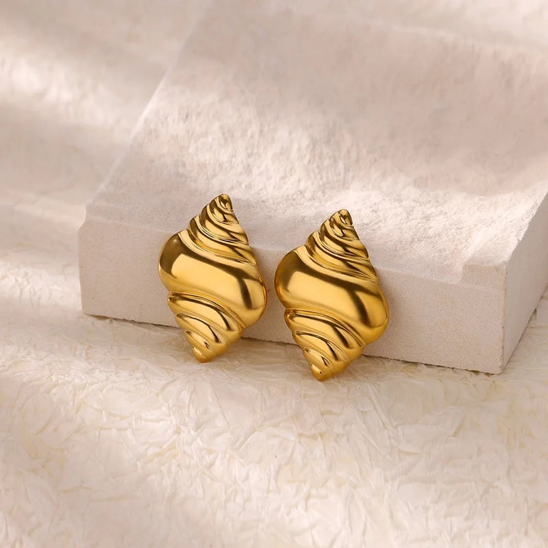 The Black Pearl Accessories Golden Stainless Steel Earring - Image 2