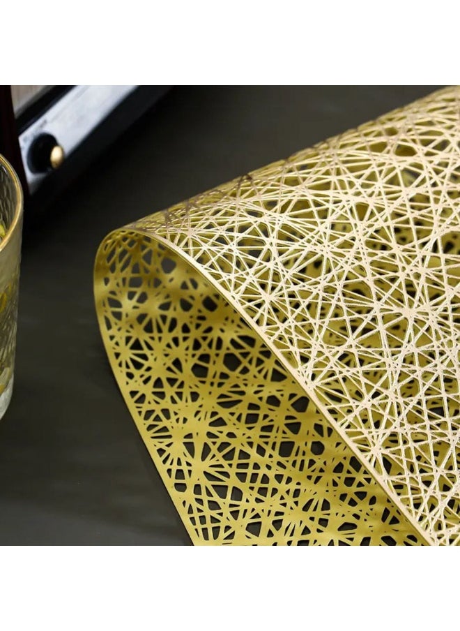A very chic food serving coaster with a chic and elegant design, made of imported leather. A rectangular moon coaster for placing food plates and presenting them in an impressive way to your guests at the table, such as in hotels and the largest restaurants. It can be used as a placemat on a small table or nightstand, measuring 45 x 30 cm. Available in gold. A high-quality imported product. Pack of 6 pieces.