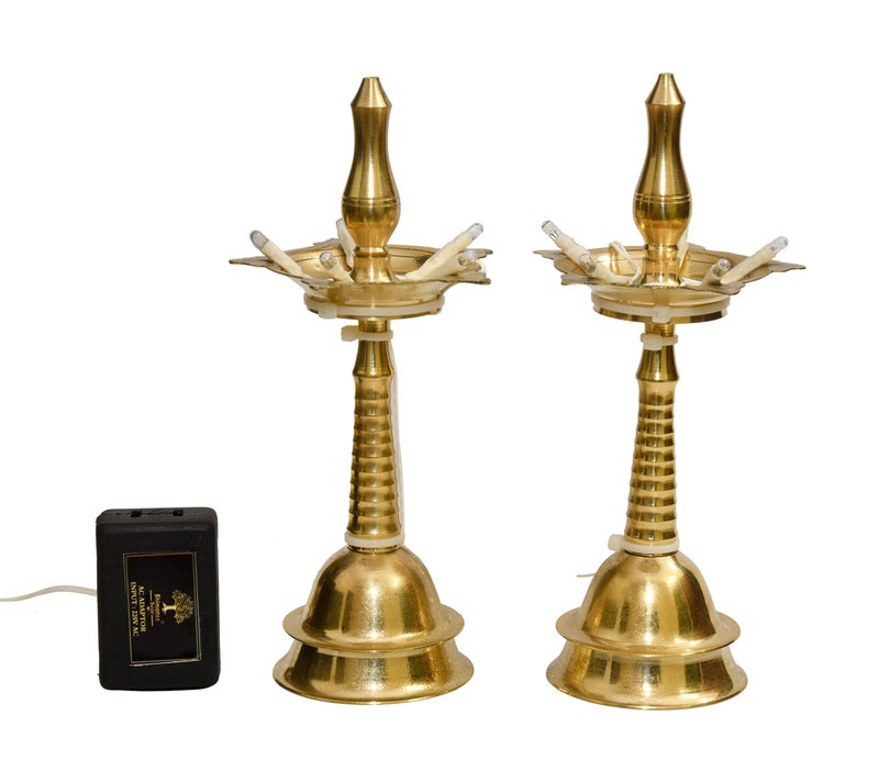 Bhimonee Decor Pure Brass Electric Kerala Table Diya | Traditional Lighting Deepak with Bulb Lights for Pooja & Home Temple | 7 Inches, Brass, Pack of 1 Pair - Image 3