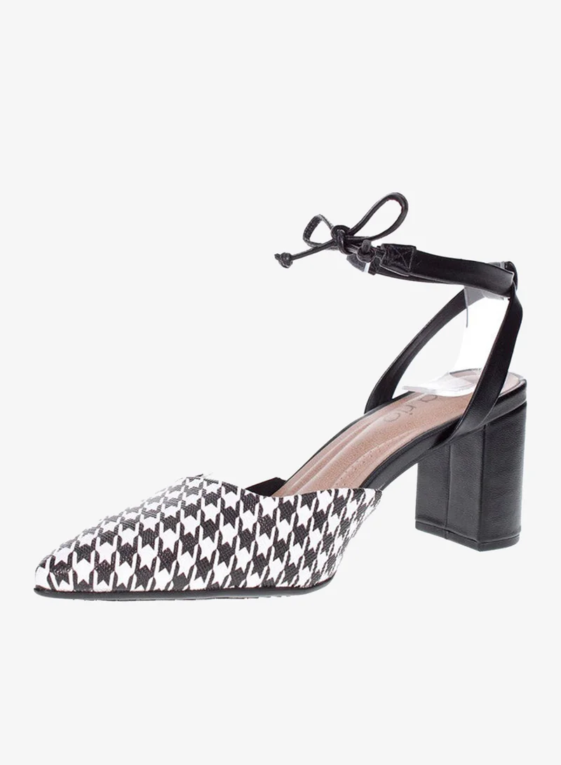 Beira Rio Lilly Pointed Toe Ankle Strap High Heel Pumps