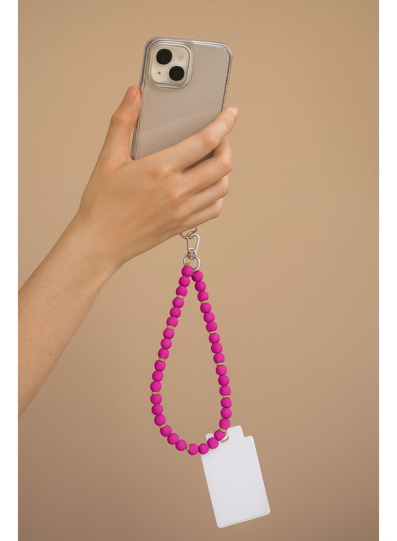 سلسلة يد خرز للموبايل – حجم صغير – خرز فوشيا ناعم مع حلقات معدنية – استايل عصري – مناسبة لجميع الموبايلات - Image 2