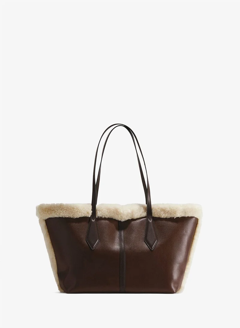 اتش اند ام حقيبة واسعة