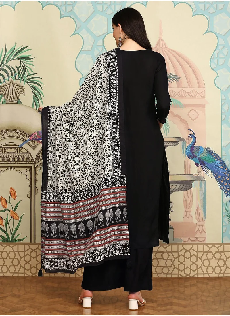 آي شين A-Line Fit Yoke Design Pattern Round Neck Three-Quarter Sleeves Black Colour Knitted Cotton Kurta Set for Women with Semi Elastic Closure - Unmatched Grace and Comfort