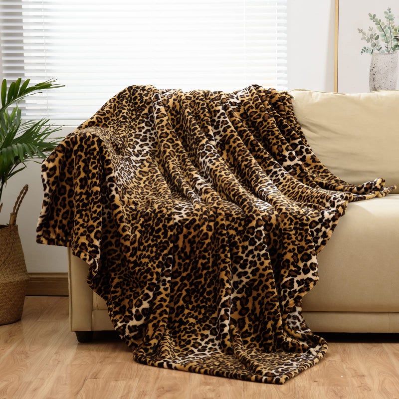 Bnuitland Leopard Print Fleece Flannel Throw (50x40inch) with Storage Pouch, 300 GSM Double Sided Lightweight for Bed Sofa Travel, Super Soft Fuzzy Fluffy Cheetah Print Blanket for Babys/Kids/Pets - Image 4
