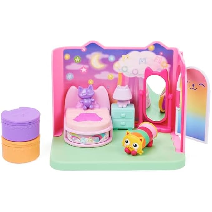 GABBY'S DOLLHOUSE TRANSFORMING BED: PLACE PILLOW CAT ON THE BED AND PRESS DOWN TO TRANSFORM ITS BOOKSHELF INTO A COLORFUL DREAMSCAPE! THIS SET ALSO HAS A NIGHTSTAND WIT, MULTI, 20133479 - Image 1