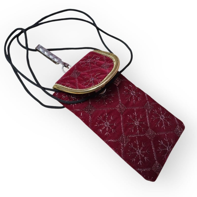 SUMERA WARQ Velvet Mobile Phone Pouch, Snowflake Embroidered Pattern, Multicolor with Gold Trim, Sling and Clip (Pink) - Image 4