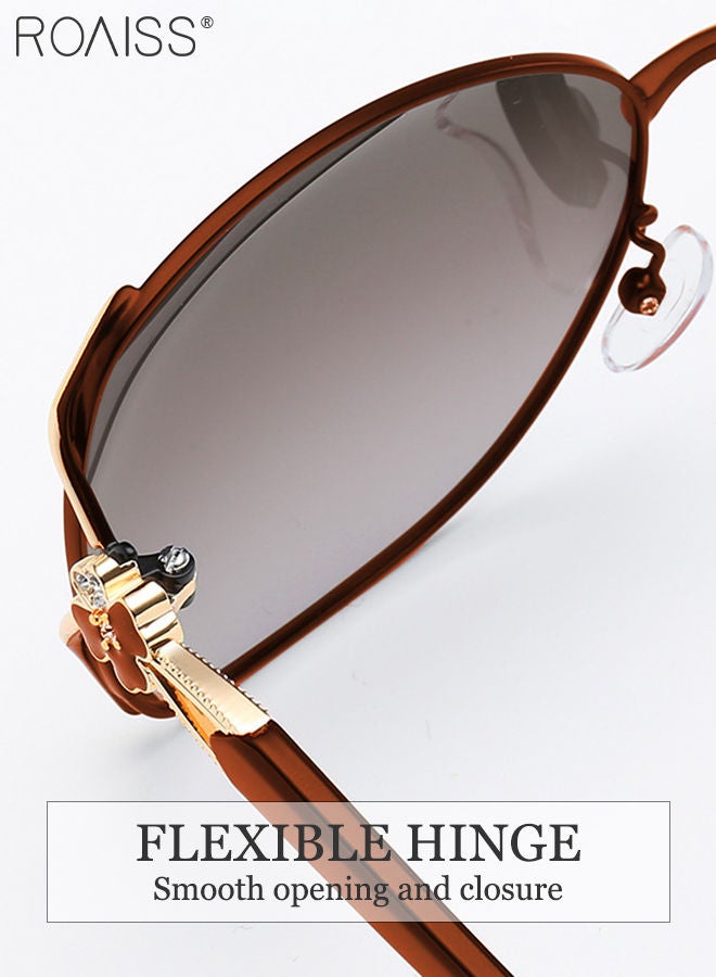 رويس نظارة شمسية نسائية بتصميم فراشة مستقطبة عتيقة، حماية من الأشعة فوق البنفسجية 400، بإطار ذهبي بني مزين بنقشة نبات البرسيم ذي الأربع أوراق، نظارات شمسية عصرية مضادة للتوهج للنساء مع حافظة للنظارات، مقاس 61 مم - Image 5