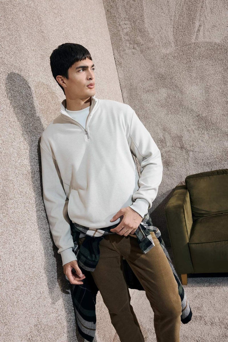 DeFacto Regular Fit Long Sleeve Sweatshirt - Image 4