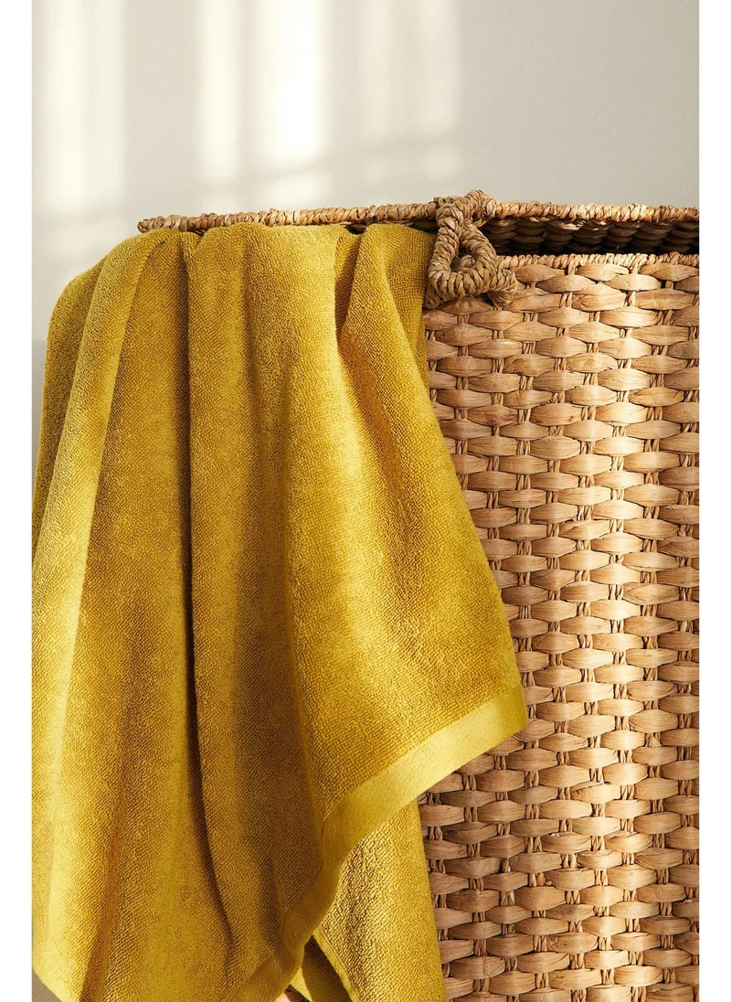 H&M Cotton terry bath towel