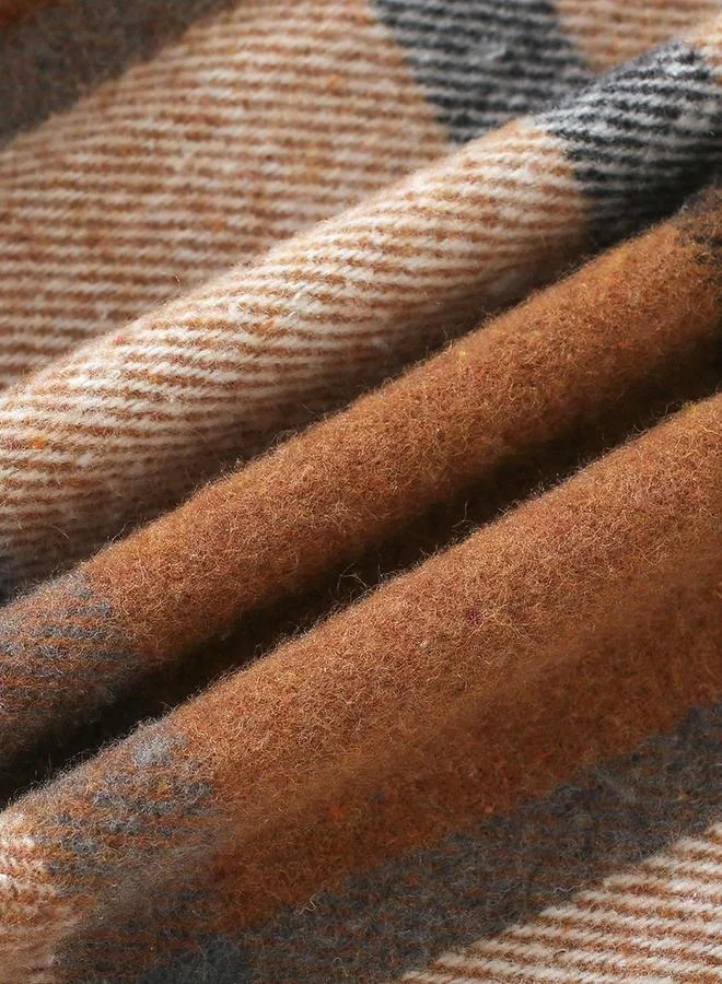 تايك تو جاكيت بياقة هودي وطبعة مربعات