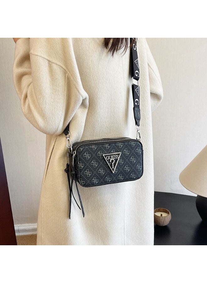 Guess Women's Shoulder Camera Bag - Image 3