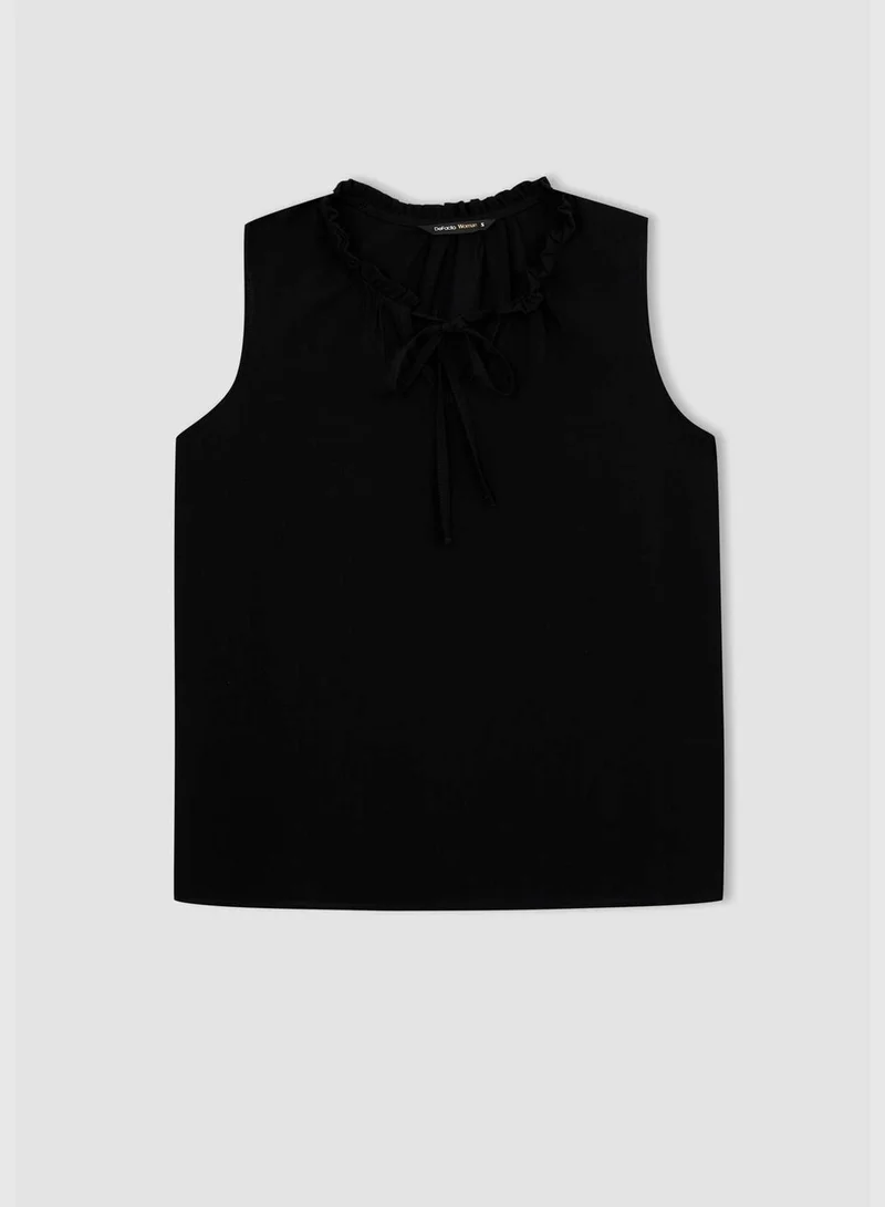 DeFacto Sleeveless Blouse