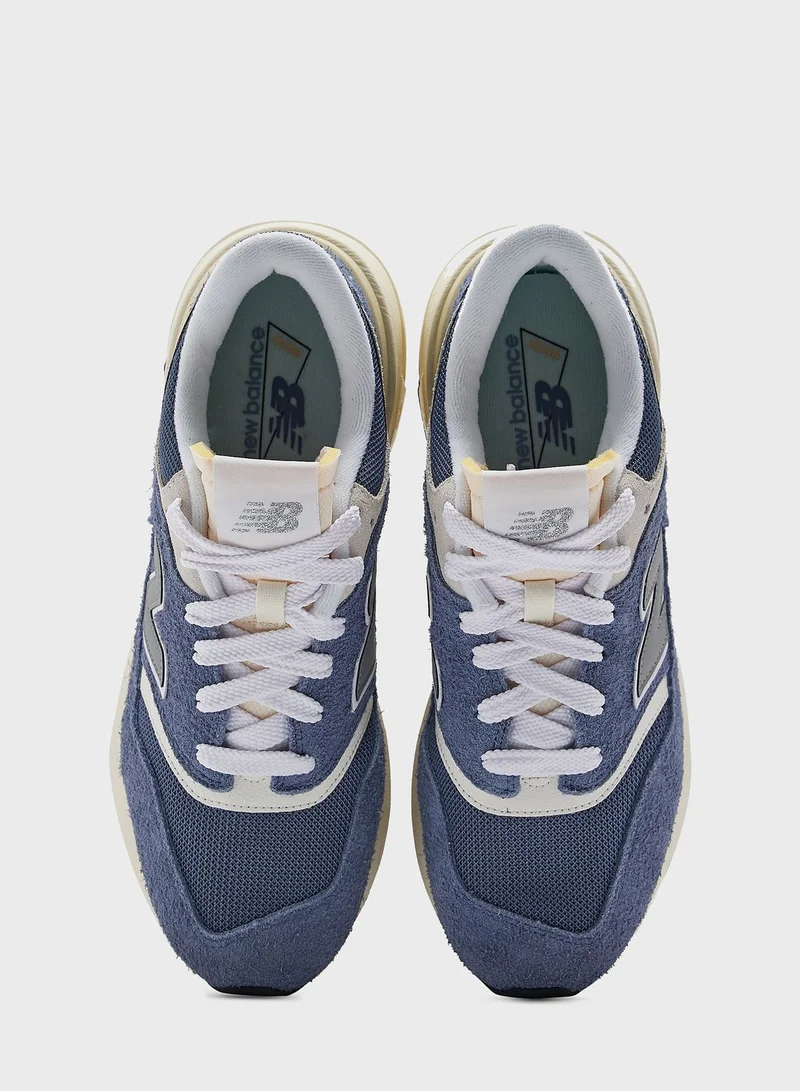New Balance 997R low top sneaker