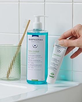 ISIS PHARMA جل آيسيسفارما تين ديرم الحساس جل مقشر مطهر لعلاج حب الشباب غسول للوجه للبشرة الحساسة إلى الدهنية منظف مع الزنك ومستخلصات طبيعية تأثير البشرة الزجاجية صنع في فرنسا - Image 4