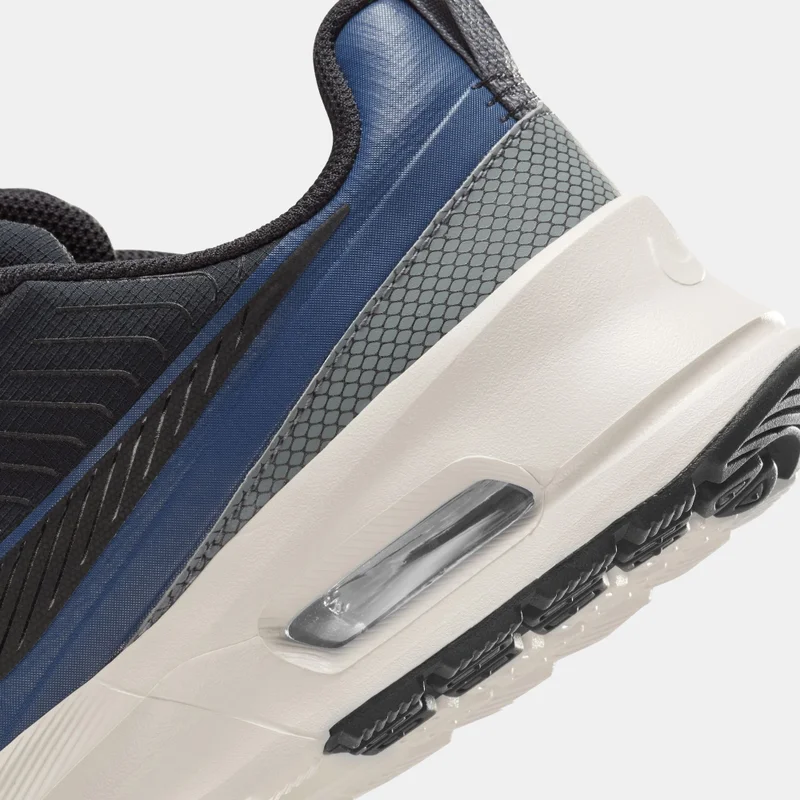 Nike Men's Air Max Nuaxis Winterized Shoes