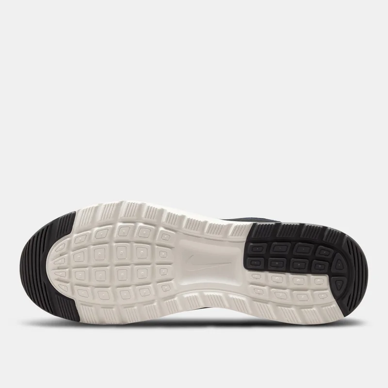 Nike Men's Air Max Nuaxis Winterized Shoes
