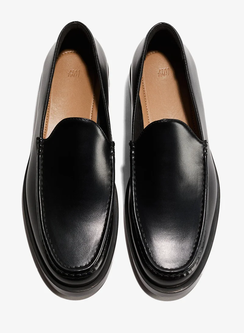 اتش اند ام حذاء لوفر بدرزات موكاسين