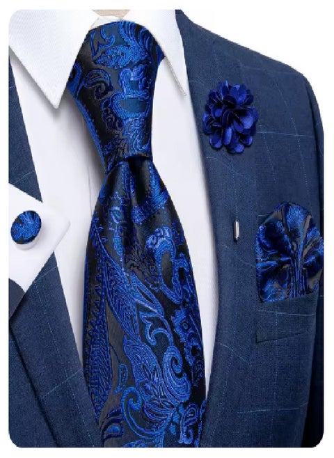 Be at the forefront with this set. It is a modern set