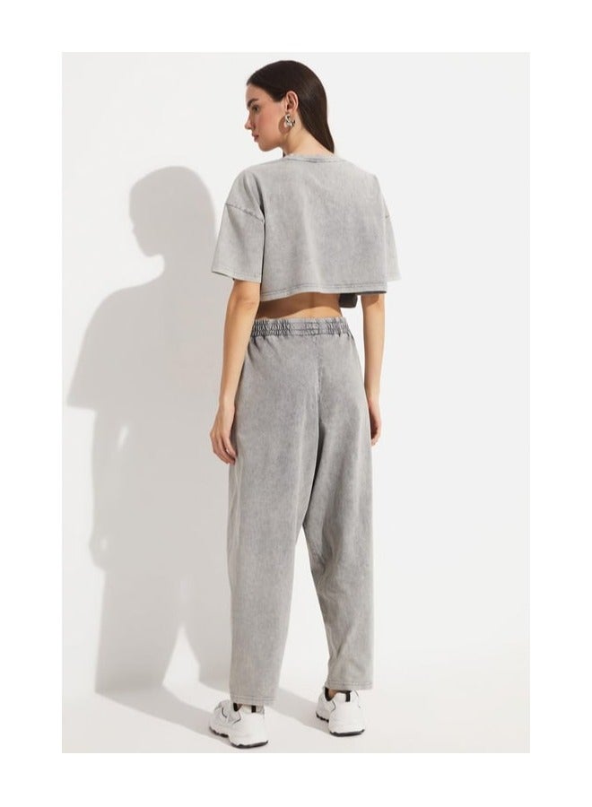 جون طقم كروب توب وبنطلون بياقة دائرية - Image 2