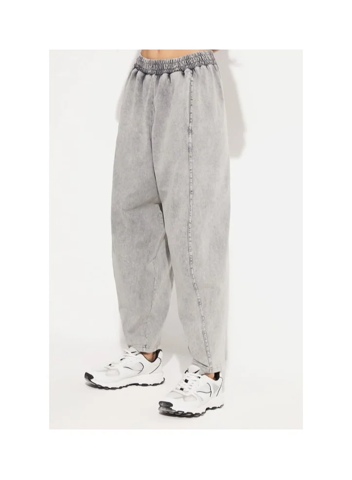 JUNE Crew Neck Crop Top And Pants Set