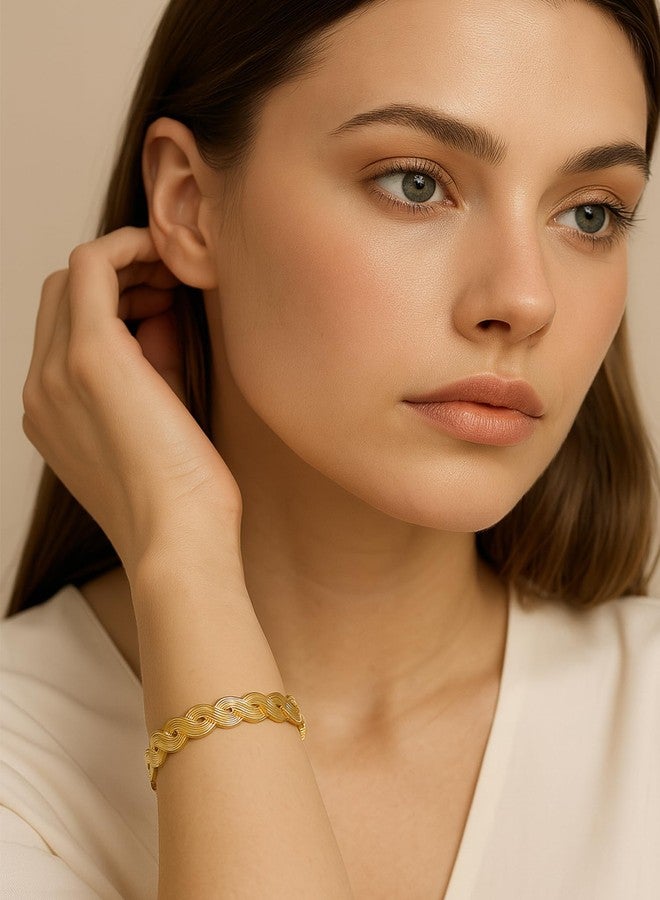 Karatcart Bohey Elegant Gold-Plated Textured Bangle with Wave Design for Women - Image 2