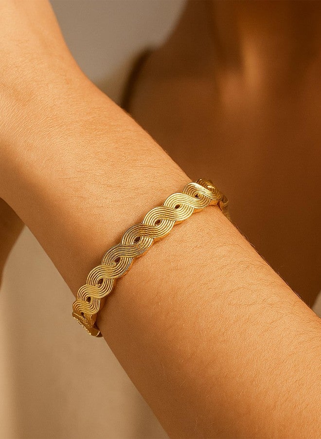 Karatcart Bohey Elegant Gold-Plated Textured Bangle with Wave Design for Women - Image 3