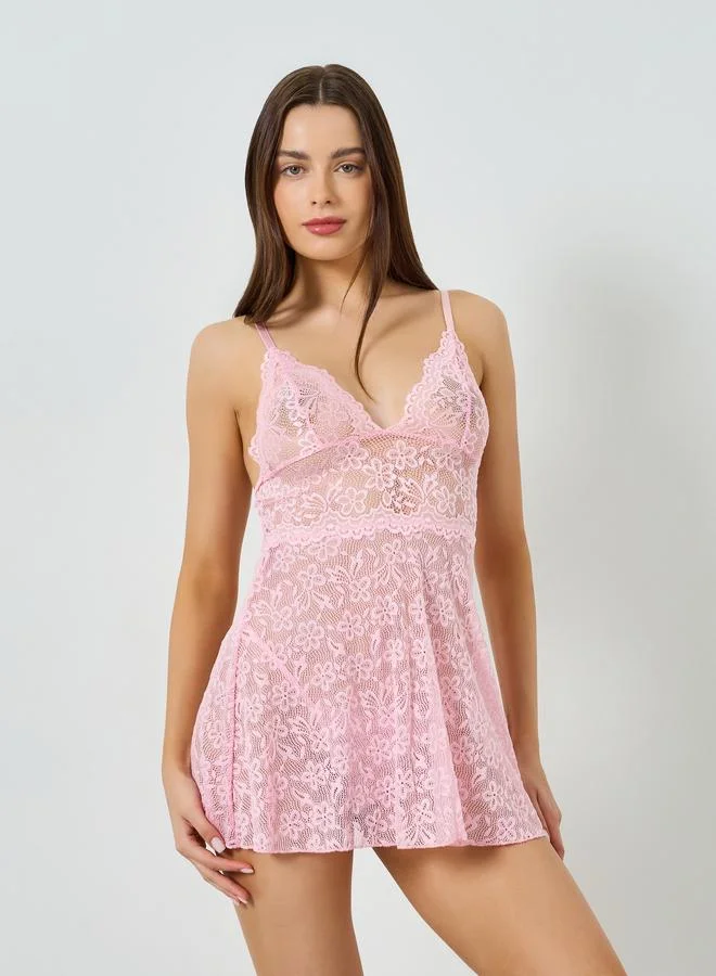 ستايلي مجموعة من سراويل داخلية وقميص نوم دانتيل بزخارف زهور