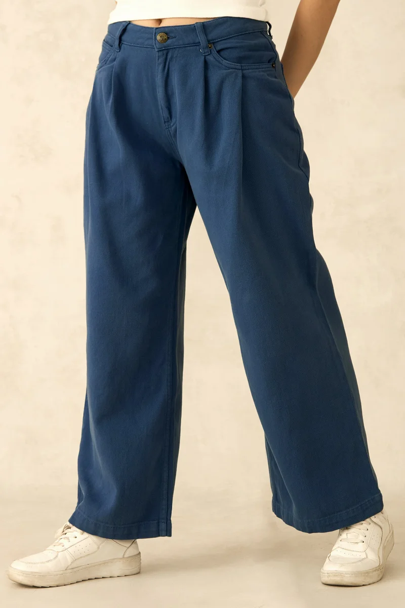 فيرجيو Solid Cotton Blue Pleated Flared Pant for Women