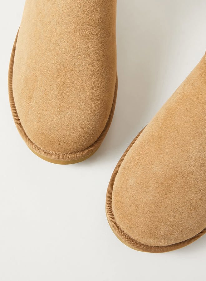 UGG Men's Classic Mini Winter Boot, Chestnut Twinface, 10 - Image 2