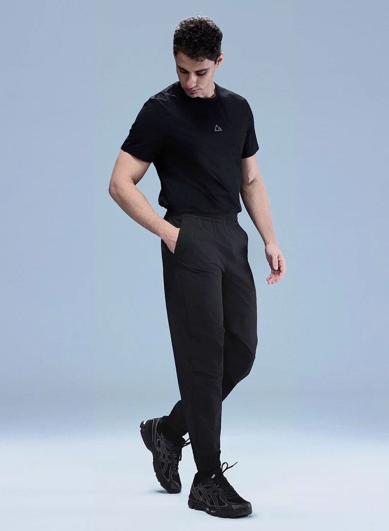 جيوردانو Men Regular Mid Rise Nylon Stretch Pants