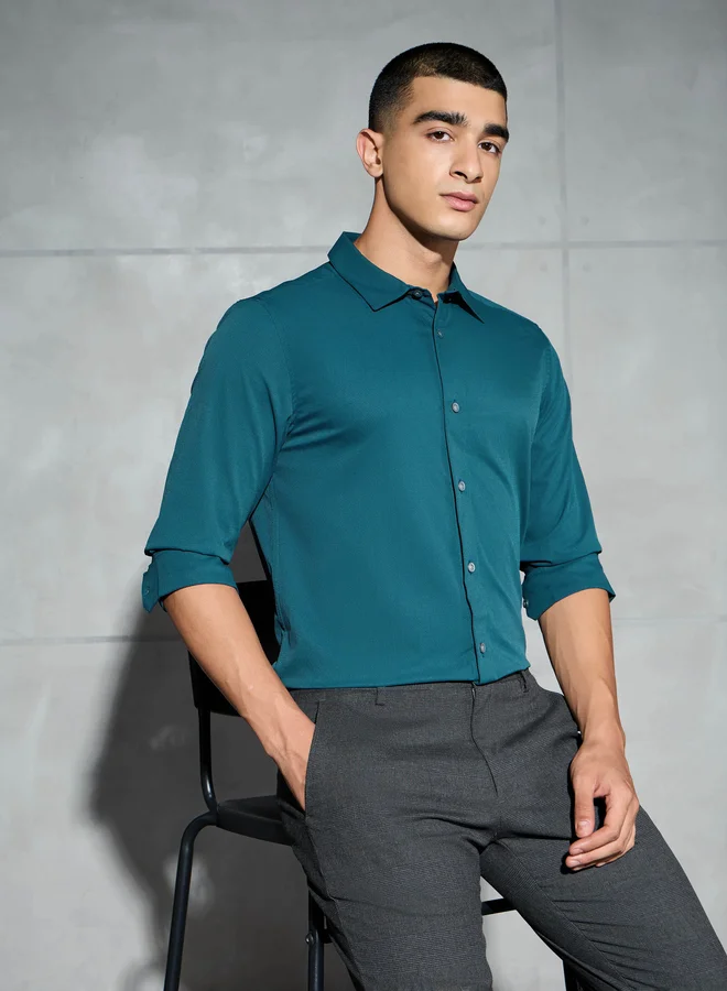 تكنوسبورت Technosport Men Solid Slim Fit Spread Collar Shirt